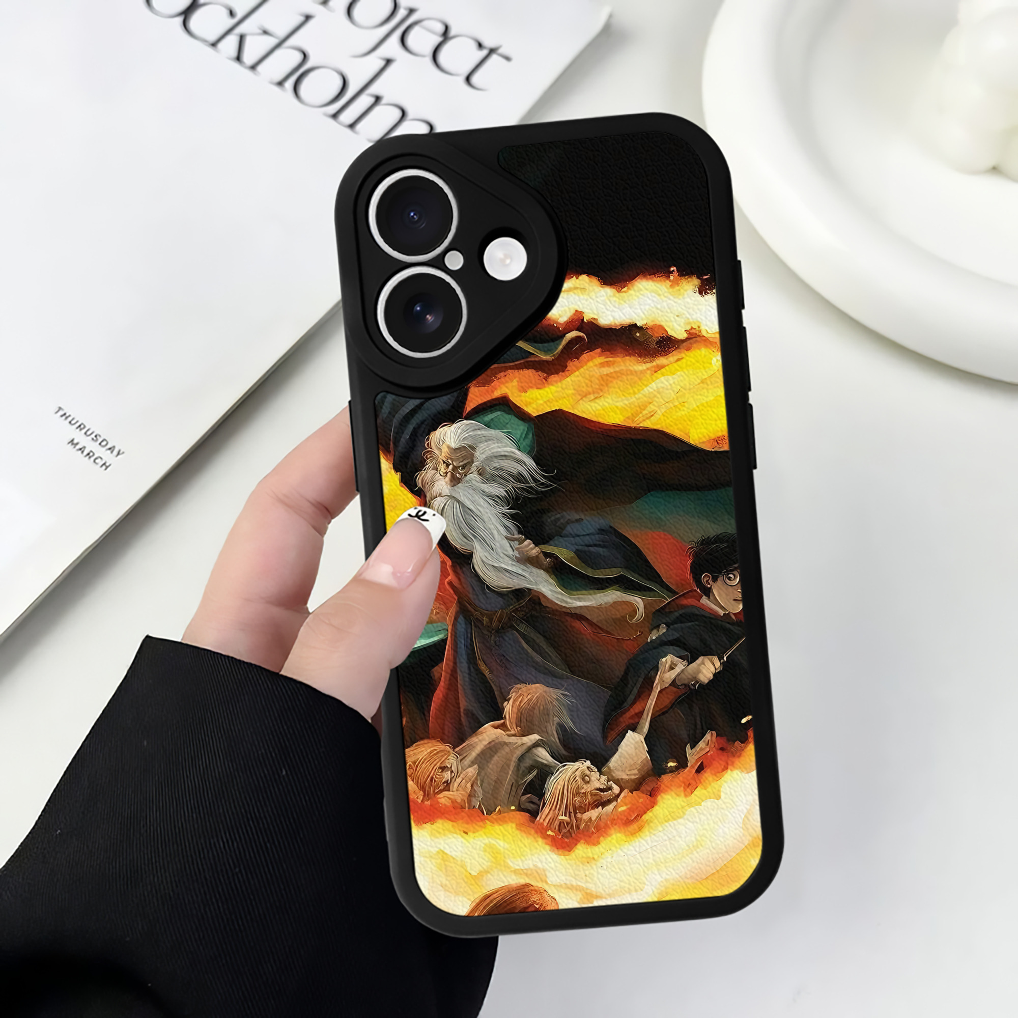 （画像用） Harry Potter ハリー・ポッターシリーズ 【iPhone 16シリーズ対応】シリコンスマホケース（レザー調） 材質：シリコン